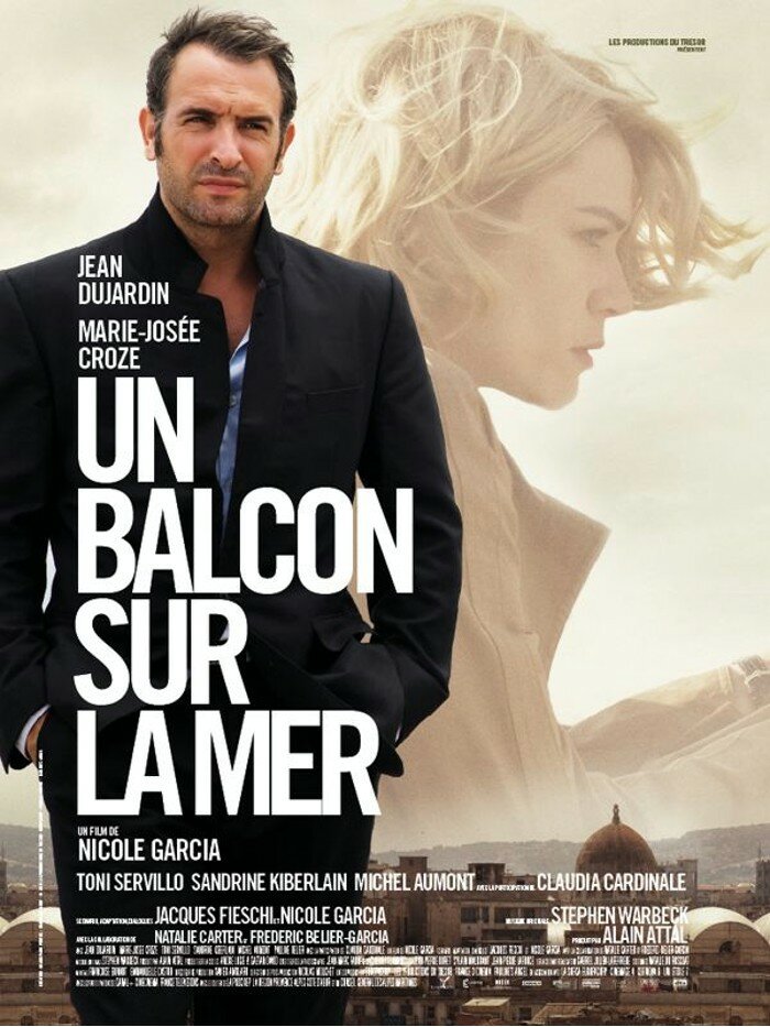 Балкон с видом на море (2010) постер