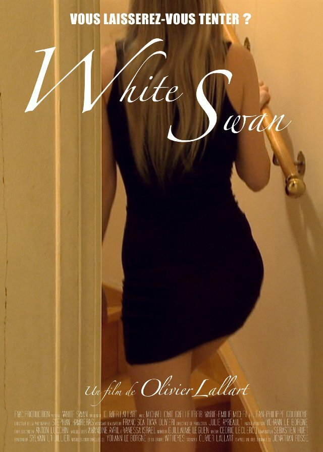 White Swan (2013) постер