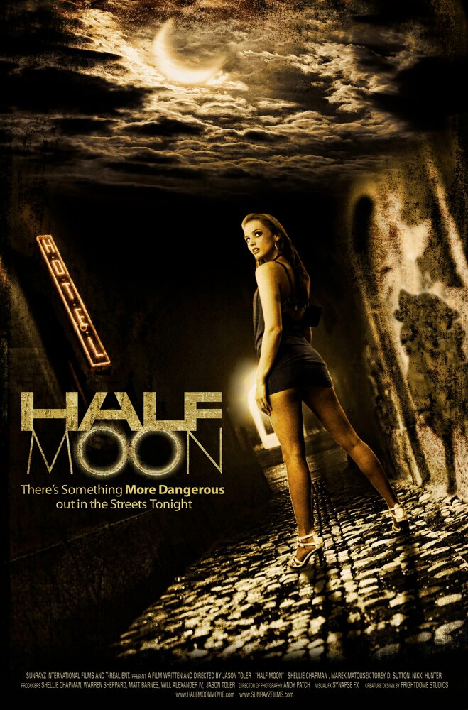 Half Moon (2010) постер